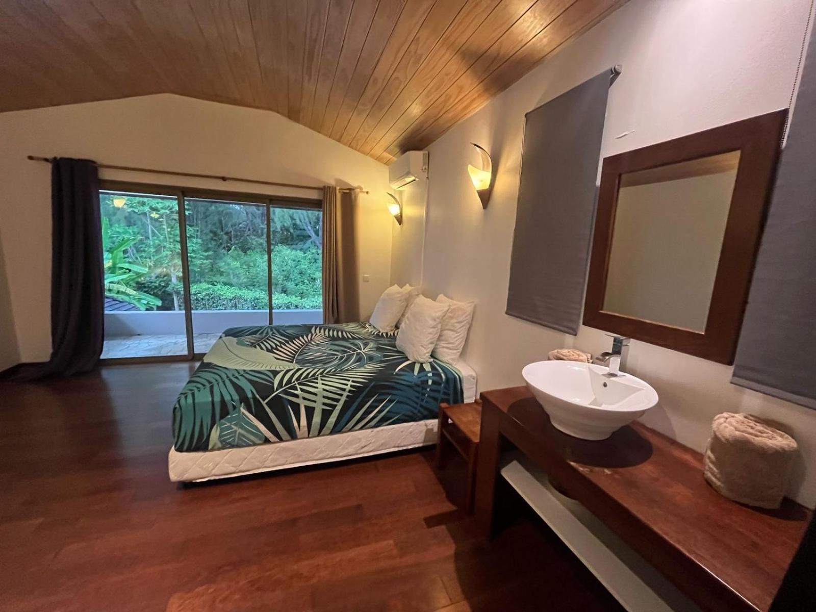 Moorea Temae Villa Walking Dist Beach And Golf Exterior photo