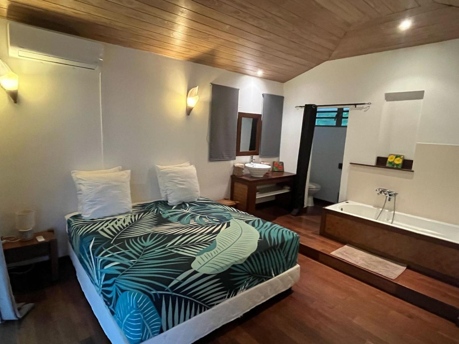 Moorea Temae Villa Walking Dist Beach And Golf Exterior photo